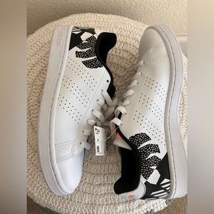 Adidas Advantage Tennis Shoe Size 8 New